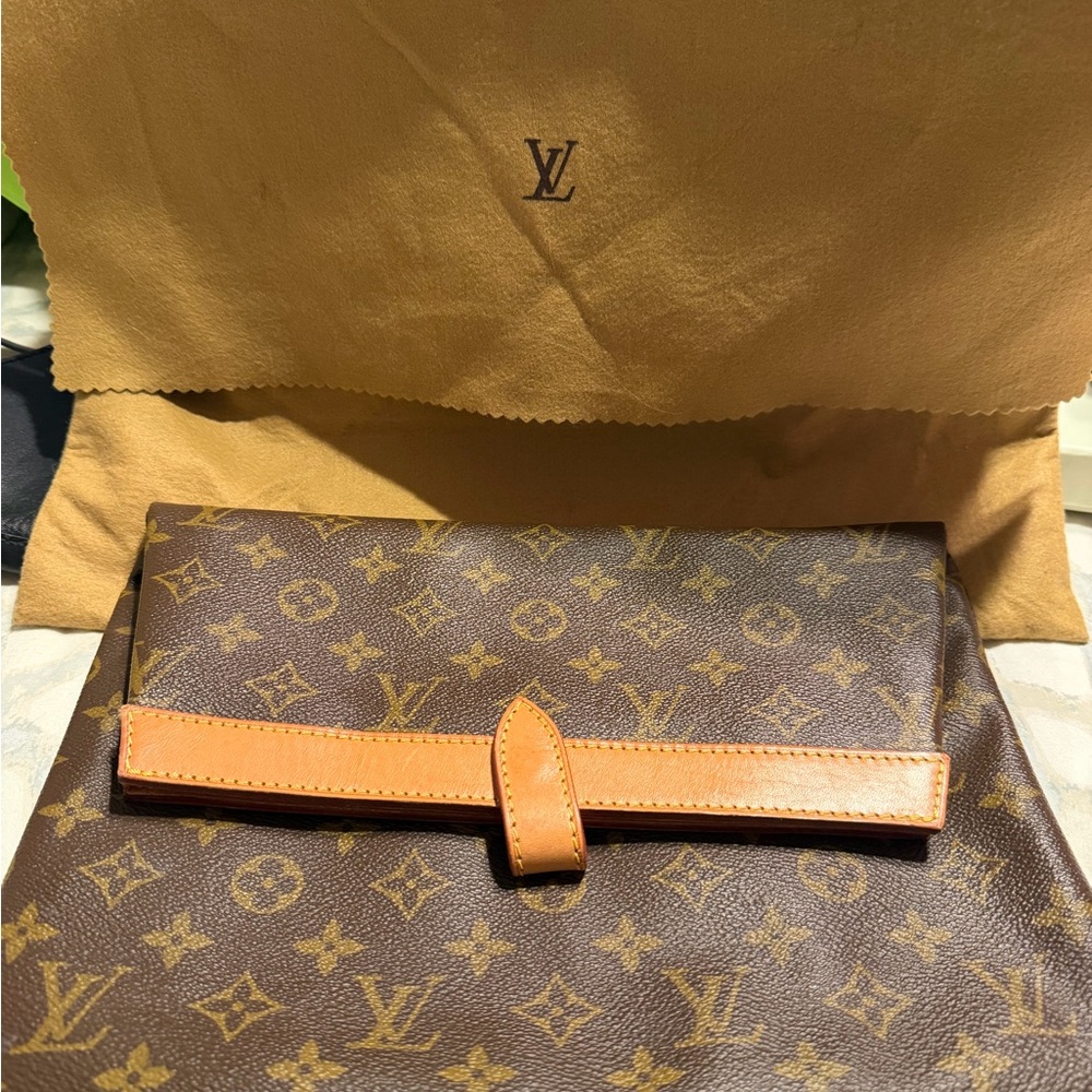 Louis Vuitton Brown Monogram Clutch